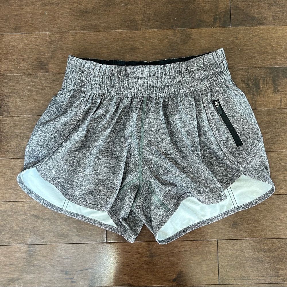 Lululemon Tracker Short V 4"